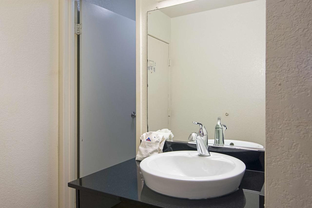 Motel 6 Little Rock South ภายนอก รูปภาพ